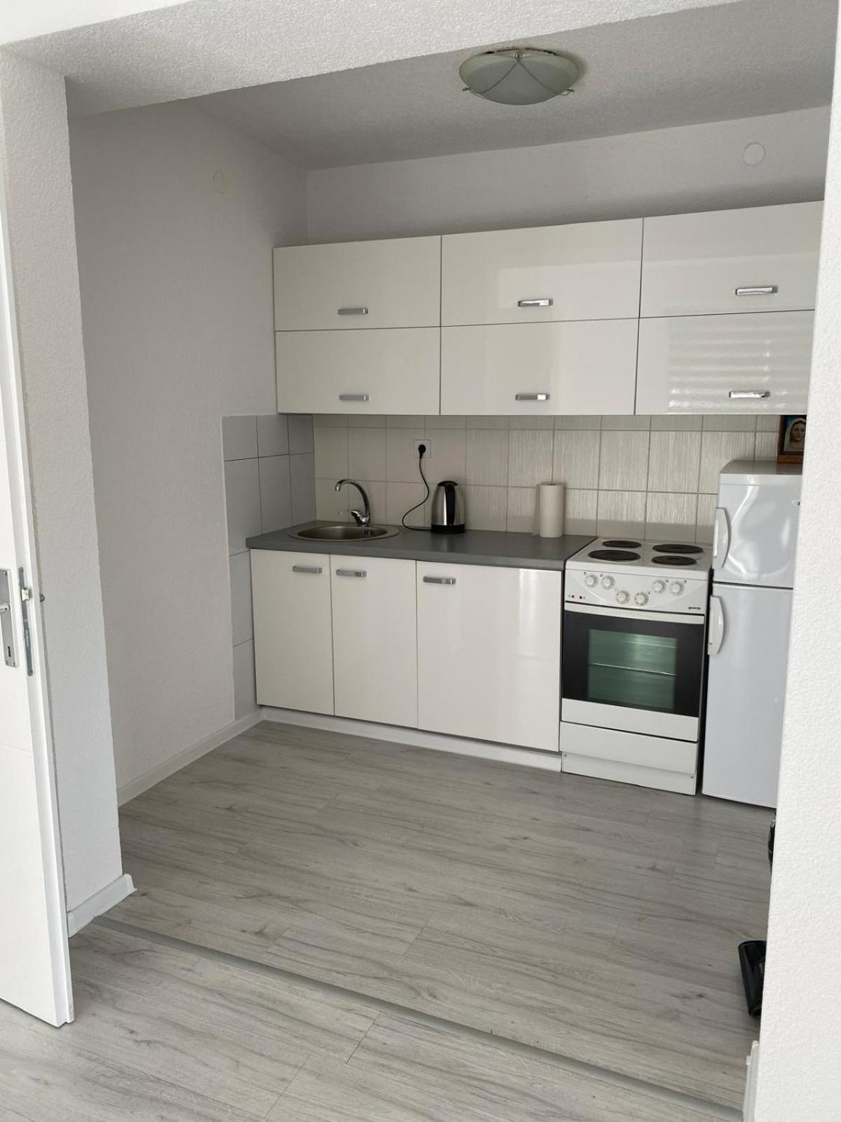 Apartmani 波素斯捷 外观 照片